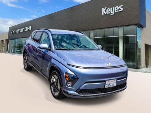 Certified 2024 Hyundai Kona SEL FWD image 3