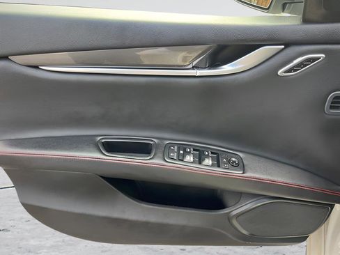 Used 2019 Maserati Ghibli S Q4 AWD/4WD image 41
