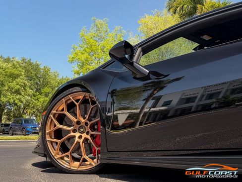 Used 2022 Lamborghini Huracan EVO RWD image 43