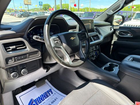 Used 2024 Chevrolet Suburban LT AWD/4WD image 14