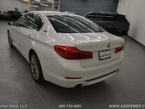Used 2018 BMW 530e RWD image 13