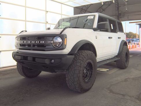 Used 2024 Ford Bronco Big Bend AWD/4WD image 2