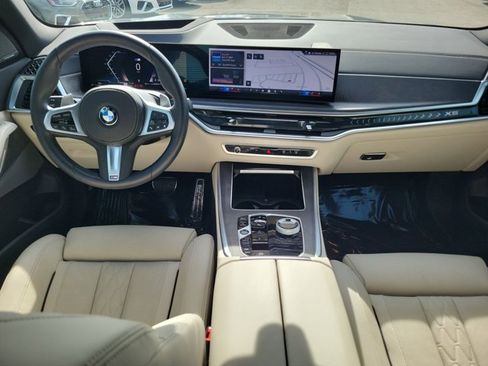 Used 2025 BMW X5 xDrive40i w/ Executive Package image 14