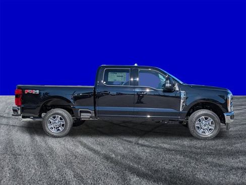 New 2026 Ford F350 Lariat w/ FX4 Off-Road Package AWD/4WD image 3