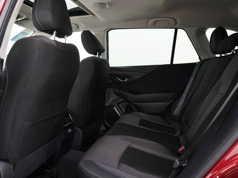 Used 2025 Subaru Outback Premium AWD/4WD image 19