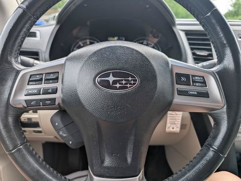 Used 2014 Subaru Outback 2.5i Limited w/ Moonroof Package AWD/4WD image 18