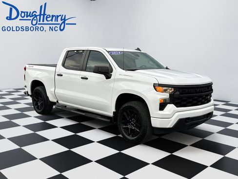Used 2024 Chevrolet Silverado 1500 Custom AWD/4WD image 7