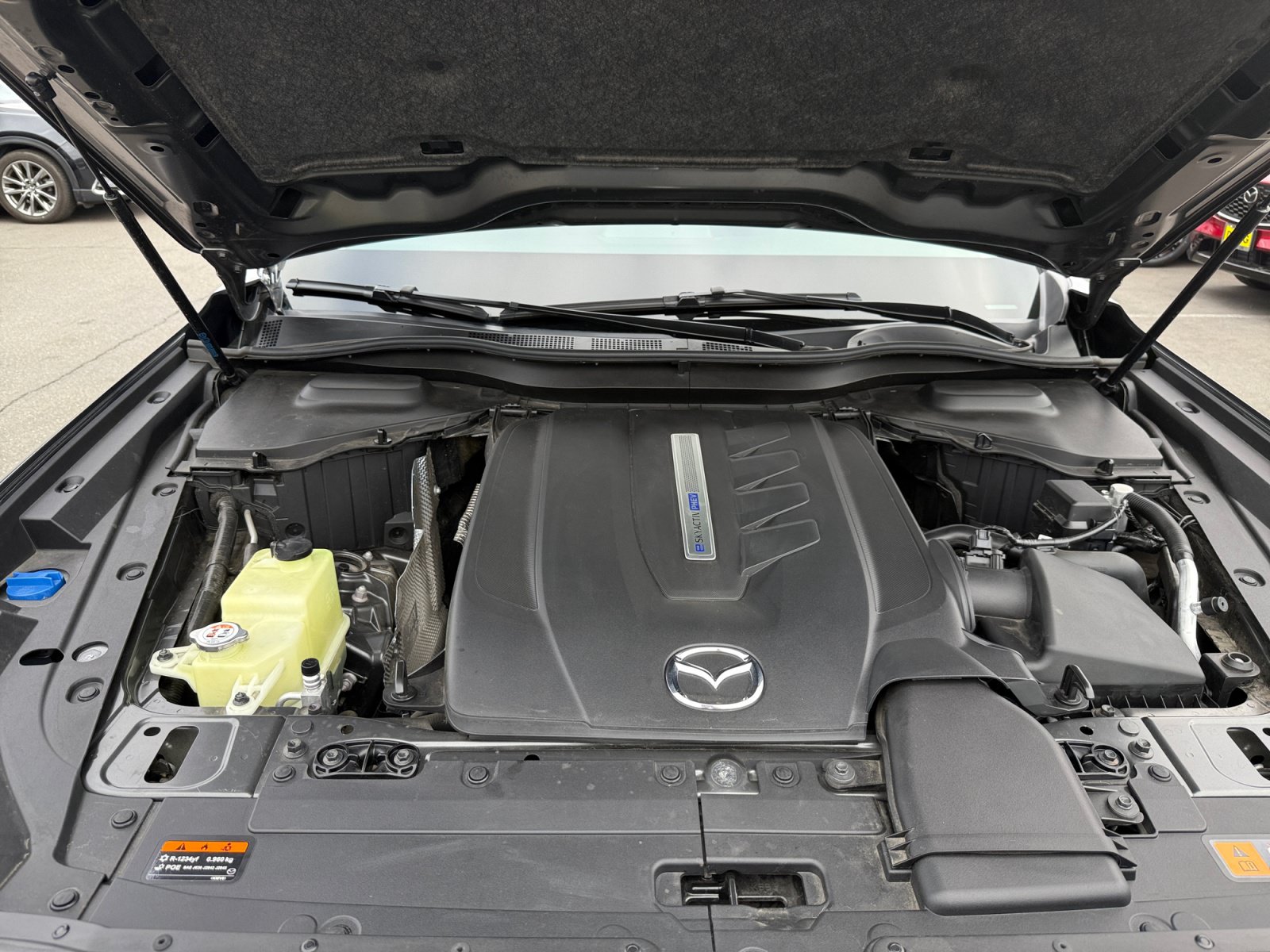 Certified 2024 MAZDA CX-90 Plug-In Hybrid w/ Preferred AWD/4WD image 20