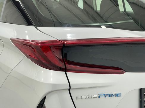 Used 2020 Toyota Prius Prime image 31