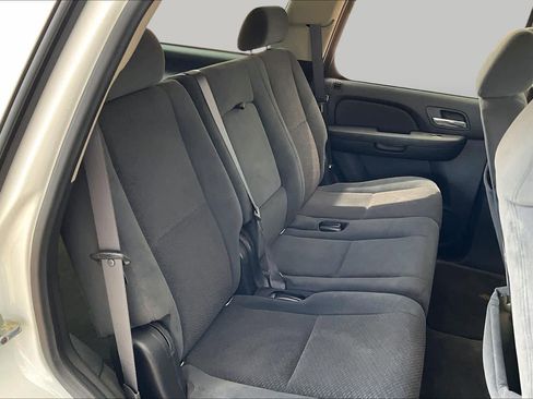 Used 2008 Chevrolet Tahoe LS RWD image 17