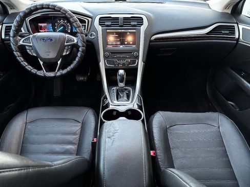 Used 2016 Ford Fusion SE w/ Equipment Group 202A image 29