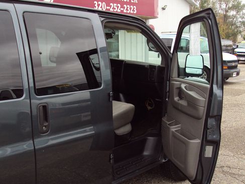 Used 2014 Chevrolet Express 1500 LT w/ LT Preferred Equipment Group image 13