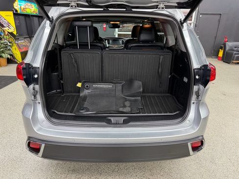 Used 2017 Toyota Highlander Limited AWD/4WD image 16