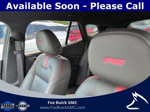 Used 2024 Chevrolet Trax RS FWD image 11