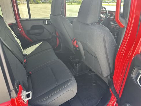 Used 2024 Jeep Wrangler Unlimited Sport AWD/4WD image 20