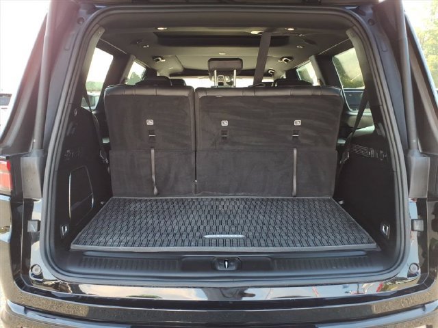 Used 2024 Jeep Wagoneer Series II AWD/4WD image 8