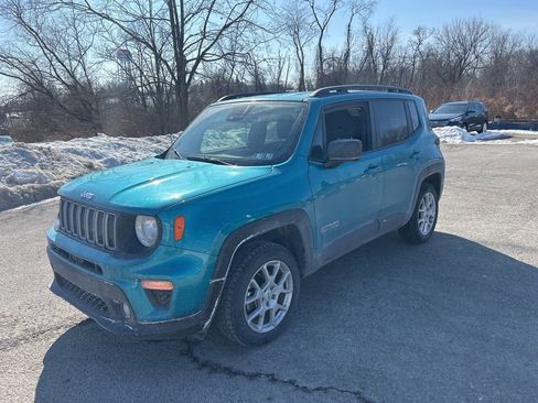Used 2022 Jeep Renegade Latitude w/ Convenience Group image 4