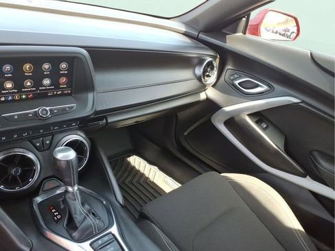 Used 2022 Chevrolet Camaro LT w/ RS Package image 20