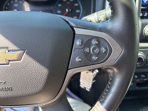 Used 2021 Chevrolet Colorado Z71 w/ Safety Package AWD/4WD image 22