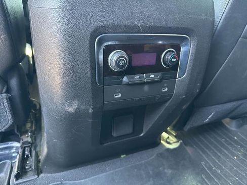 Used 2021 Chevrolet Tahoe LT image 16