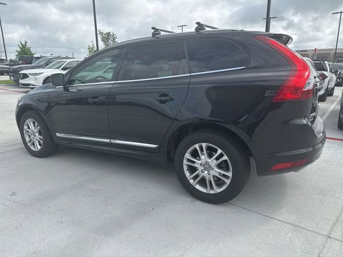 Used 2016 Volvo XC60 T5 Premier w/ Proximity Package image 3