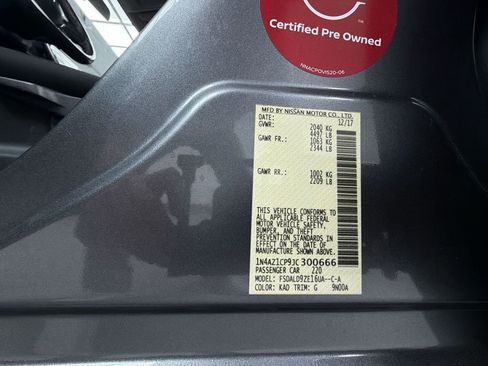 Used 2018 Nissan Leaf SV w/ SV All Weather Package FWD image 25