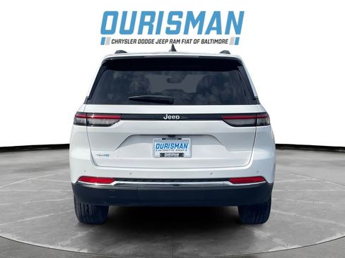 Used 2023 Jeep Grand Cherokee 4WD 4xe image 5