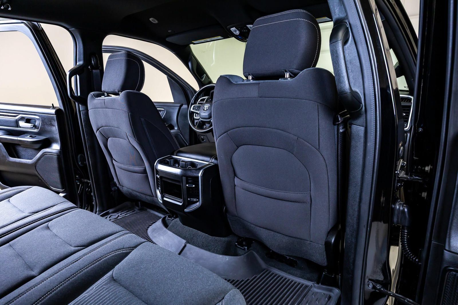 Used 2023 RAM 1500 Big Horn AWD/4WD image 28
