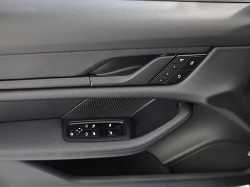 Certified 2022 Porsche Taycan RWD image 19