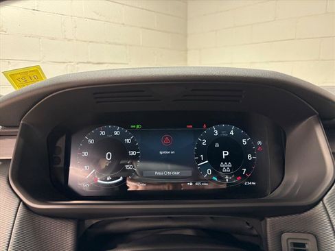 New 2026 Land Rover Discovery Limited Edition image 18