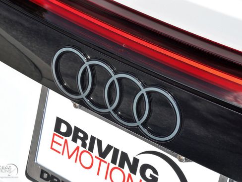 Used 2025 Audi RS Q8 performance image 24