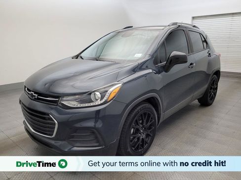 Used 2021 Chevrolet Trax LT w/ Sport Edition FWD image 1