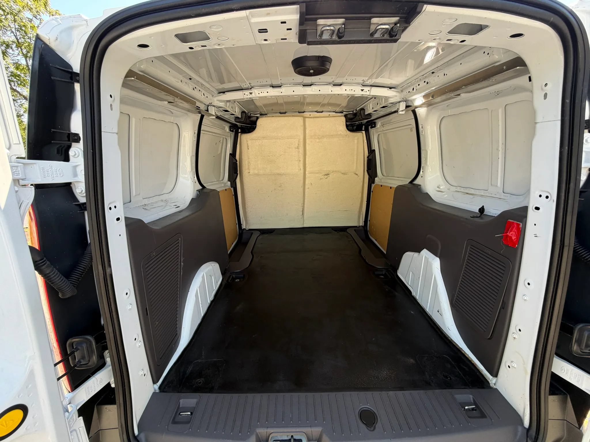Used 2019 Ford Transit Connect XL w/ CNG/LPG Engine Prep Package FWD image 25