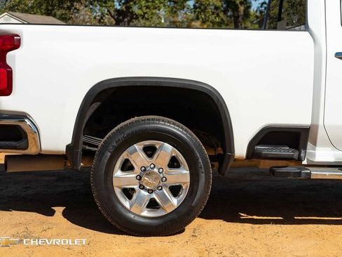 Used 2021 Chevrolet Silverado 2500 LTZ w/ LTZ Texas Edition image 5