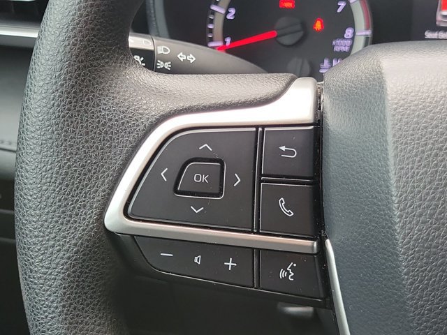 Used 2022 Toyota Highlander L FWD image 27