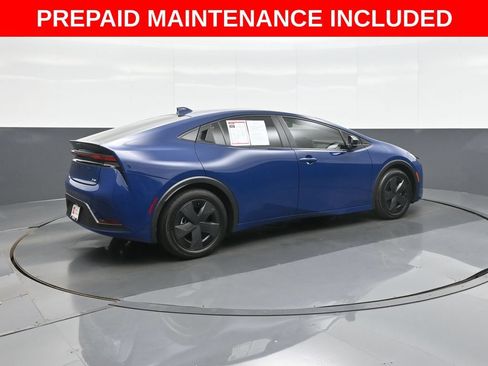 Certified 2025 Toyota Prius LE FWD image 7