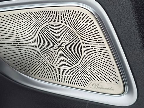 Used 2022 Mercedes-Benz C 300 Sedan image 24