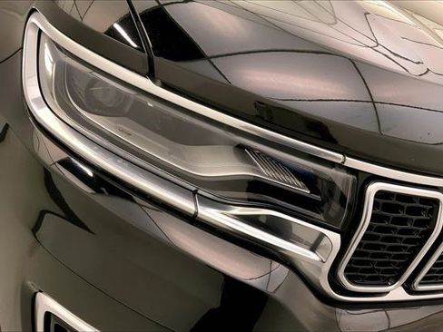 Used 2022 Jeep Wagoneer Series II w/ Premium Group I image 27