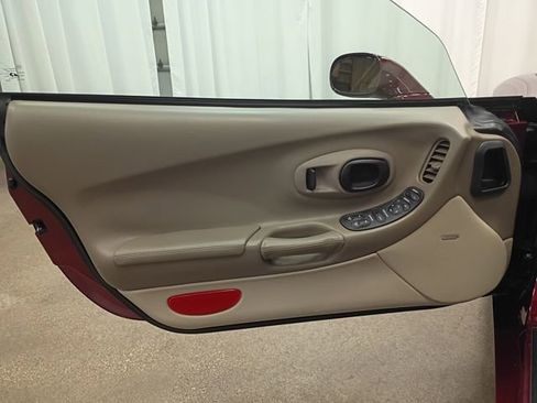 Used 2003 Chevrolet Corvette 50th Anniversary Edition w/ Preferred Equipment Group1 image 13