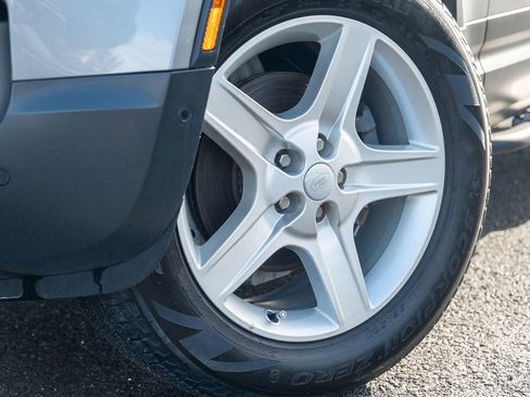 Used 2021 Land Rover Defender 110 S image 9