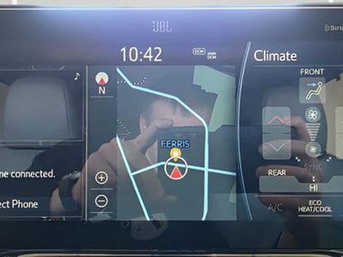 Used 2022 Toyota Highlander Limited image 20