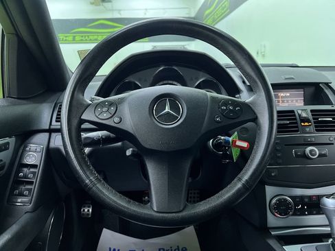 Used 2009 Mercedes-Benz C 300 Sport image 20