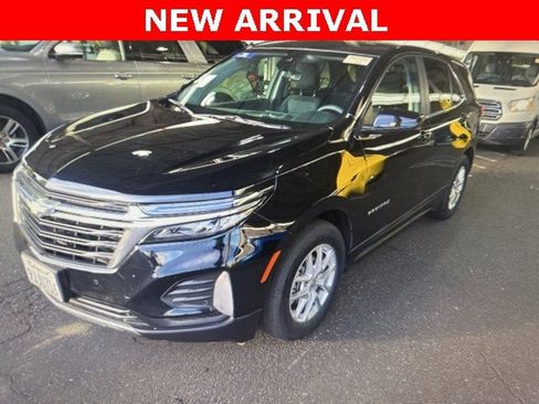 Used 2024 Chevrolet Equinox LT image 3