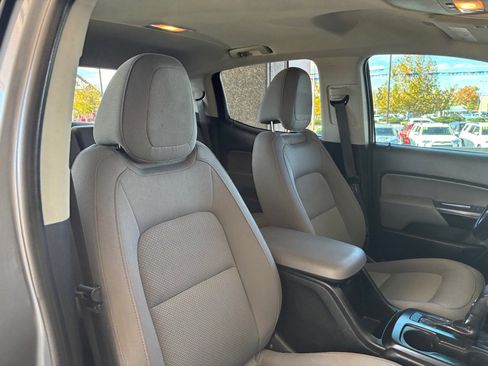 Used 2021 Chevrolet Colorado W/T w/ WT Convenience Package image 24