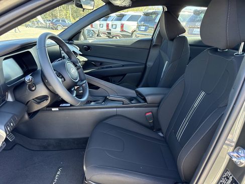 New 2026 Hyundai Elantra Sport image 10