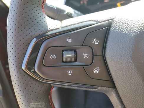 Used 2025 Chevrolet Trax RS w/ Driver Confidence Package image 28