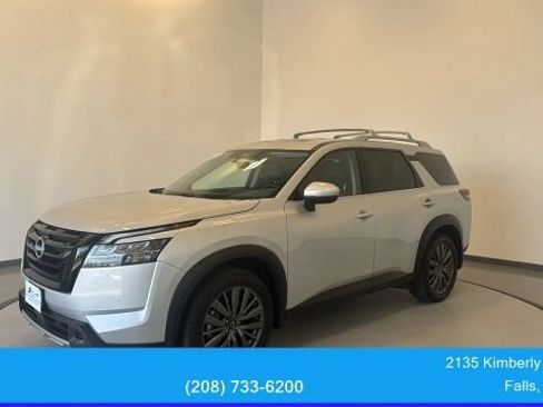 Used 2024 Nissan Pathfinder SL w/ SL Premium Package AWD/4WD image 4