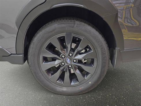Used 2024 Subaru Outback Onyx Edition image 34