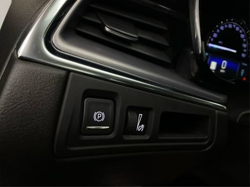 Used 2019 Cadillac XT5 Luxury AWD/4WD image 24