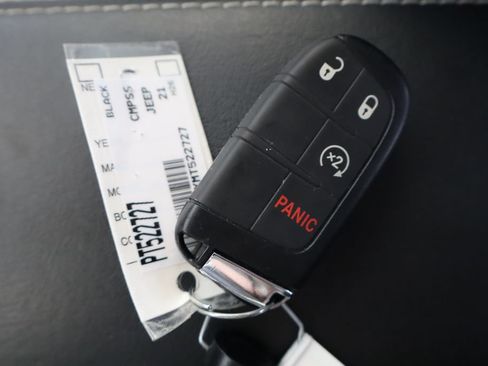 Used 2021 Jeep Compass Latitude w/ Convenience Group FWD image 42